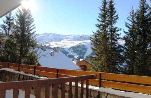 Meribel Apartment | Studio à Méribel, proche pistes et commerces, balcon - FR-1-180-553