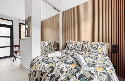 Quartier des Eaux-Claires Apartment | Studio 104 - Haut de gamme, Wifi, Climatisation
