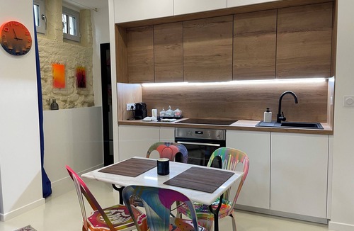 Quartier de France Apartment | Studio 11 bis – Facing Vichy Parks