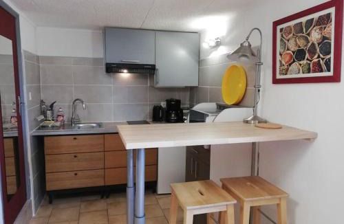 La Ciotat Apartment | Studio 28m2 climatisé,WIFI, proche des calanques,plages