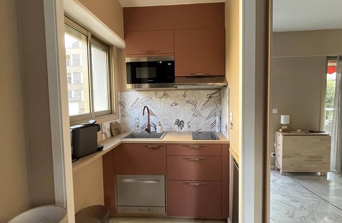 Cannes Apartment | Studio A/C with Balcony by Olidesi