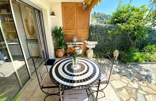 Villefranche-sur-Mer Apartment | Studio apartment with a little terrace and a panoramic view, very close to the old town