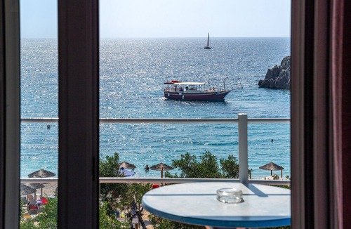 Parga Apartment | Studio Apartment 'Alex Bar Apartment 12' with Sea View, Wi-Fi and Air Conditioning