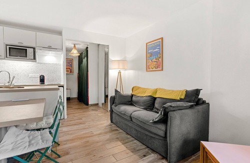 Cavaliere Apartment | Studio Apartment 'Appartement Le Lavandou - Cavalière' with Private Terrace and Air Conditioning