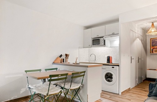 Cavaliere Apartment | Studio Apartment 'Appartement Le Lavandou - Cavalière' with Private Terrace and Air Conditioning