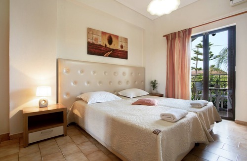 Alikanas Apartment | Studio Apartment 'Eleni's Garden Studio 2' with Pool, Private Balcony & A/C