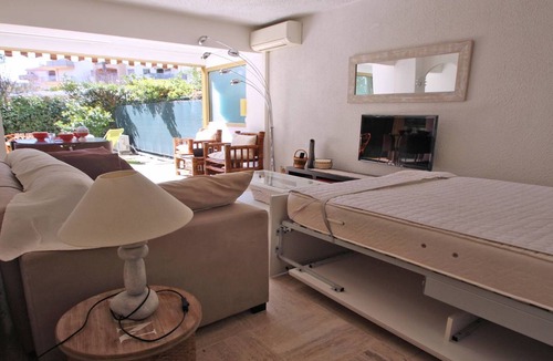 Sainte-Maxime Apartment | Studio apartment for 2/4 people - Air conditioning - Private garden - Near downtown - Sainte.