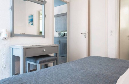 Maleme Apartment | Studio art deco.