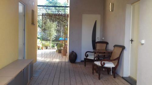 Le Cannet-des-Maures Apartment | Studio avec terrasse au calme