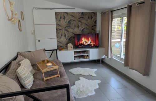 Aubagne Apartment | Studio avec Jardin privé au calme Proche Cassis & Marseille