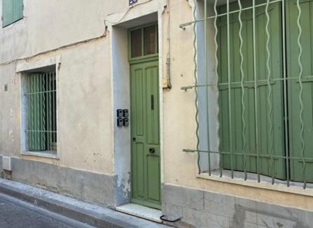 Beaucaire Apartment | Studio bohème au centre Historique Beaucaire Cocoon 1