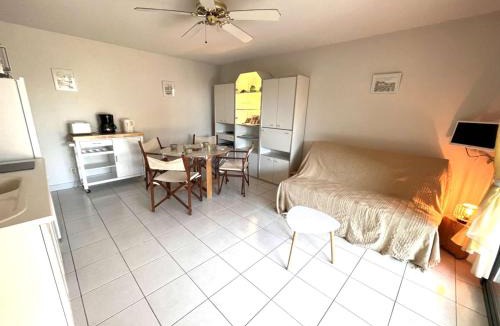 Cavaliere Apartment | Studio/Cabine à 80m de la plage avec Terrasse, Jardinet et Garage - Cavalaire - FR-1-226B-140