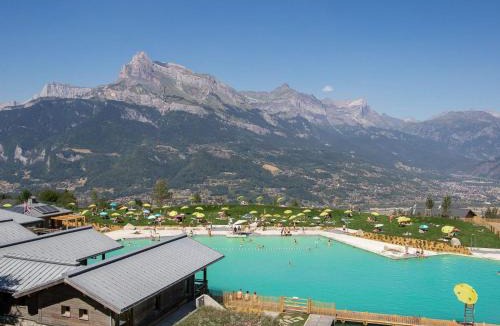Combloux Apartment | Studio cabine proche centre Combloux, 4 pers, balcon, parking - FR-1-560-53