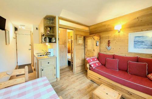 Plagne Villages Apartment | Studio-cabine rénové, balcon sud, pieds des pistes, 4 pers, Plagne Villages - FR-1-351-29
