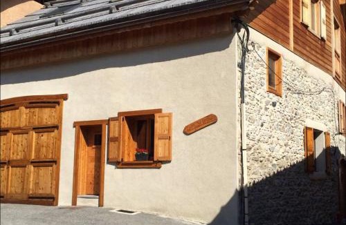 Ceillac Apartment | Studio centre village Ceillac