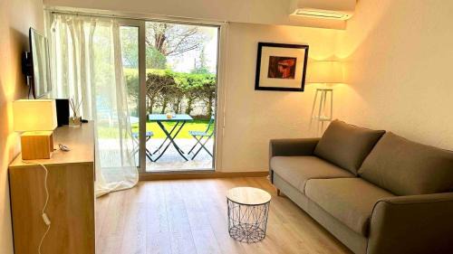 Bastide Giraud Apartment | Studio climatisé avec piscine-tennis-parking