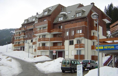 Le Pleynet Apartment | Studio confortable au pied des pistes - Pleynet - FR-1-557A-26