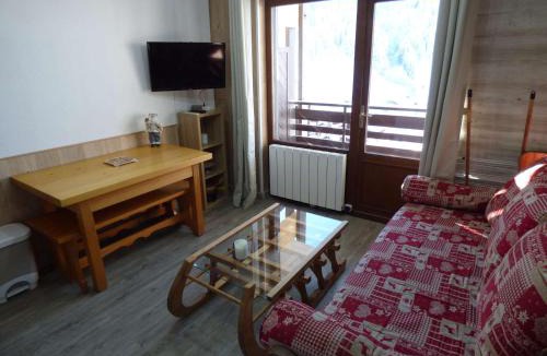 Le Grand-Bornand Apartment | Studio cosy 4 personnes avec balcon et parking au Grand Bornand - FR-1-458-154