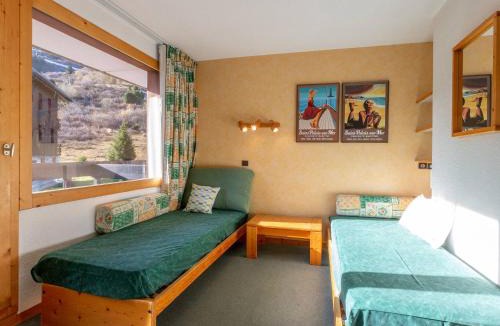 Meribel-Mottaret Apartment | Studio divisible 27m², 4 lits simples, balcon, skis aux pieds, proche commerces, Laitelet, Méribel - FR-1-355-16