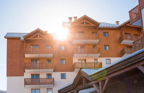 Puy-Saint-Vincent Apartment | Studio for 4 People with Balcony and Ski Locker in Puy-Saint-Vincent