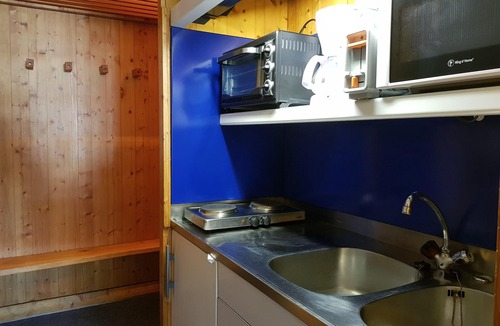 Arc-1600 Apartment | Studio for 3 at Arcs 1600, ski-in/ski-out, close to shops, with WiFi