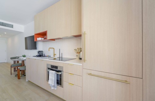 Midtown Apartment | Studio in Midtown | Standard Miami - Pool & Gym