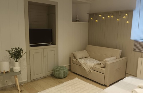 Giez Apartment | Studio L'Essence Alpine - Elegance & Serenity near Lake Annecy