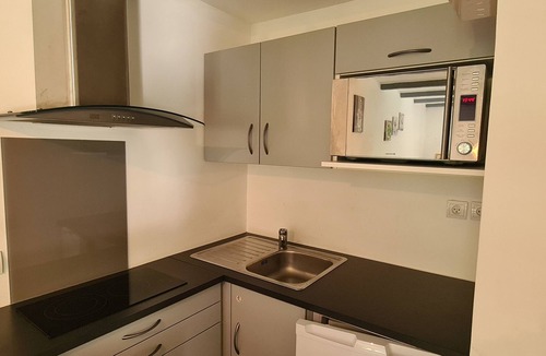 Mimet Apartment | Studio Le Cèdre Avec Piscine