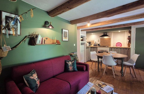 Meolans-Revel Apartment | Studio Le Mélèze