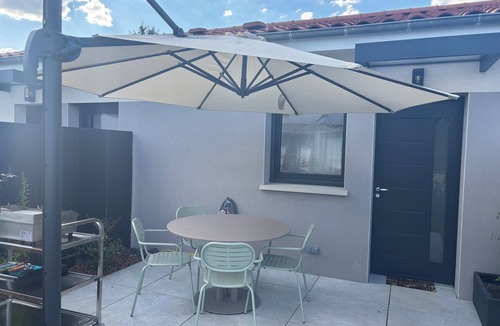 Montjuzet Apartment | Studio PavinChic, cozy & ideally located