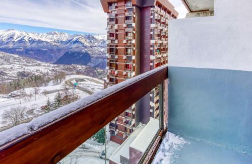 Le Corbier Apartment | Studio Soyouz Vanguard-74 by Interhome
