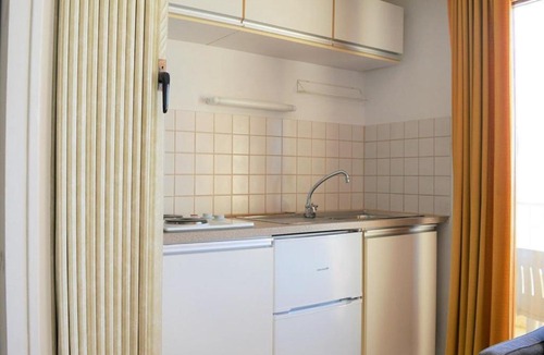 Cavaliere Beach Apartment | Studio sur plage Cavalière avec terrasse, 1er étage, 2 couchages - FR-1-251-80