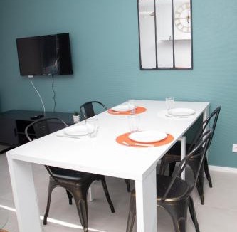 Cluses Apartment | Studio tout équipé centre-Ville proche de la gare