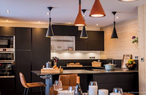 Sixt-Fer-a-Cheval House | Stunning 4 bed 4 bath chalet with hot tub on Grand Massif ski area.