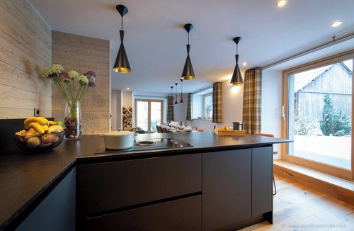 Sixt-Fer-a-Cheval House | Stunning 4 bed 4 bath chalet with hot tub on Grand Massif ski area.