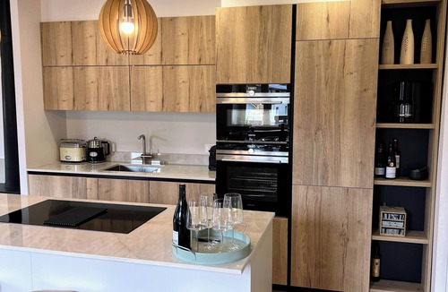 Samoens Ski Chalet | Stunning 4-bedroom chalet in charming Samoëns with WiFi