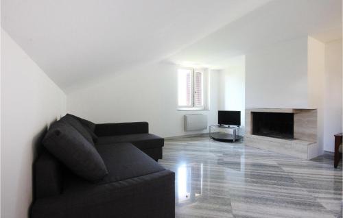 Nocera Superiore Apartment | Stunning Apartment In Nocera Superiore With Wifi