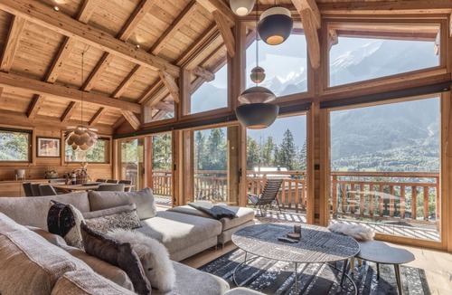 Les Houches Ski Chalet | Stunning brand new three bedroom chalet in an amazing location