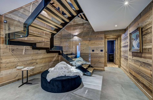 Chamonix-Mont-Blanc Ski Chalet | Stunning Chamonix Chalet with indoor pool