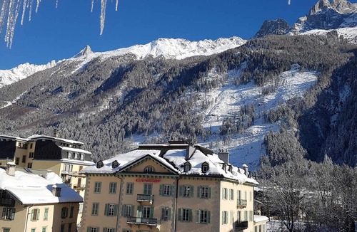 Chamonix City Centre Apartment | Stunning downtown apartment - Pets allowed, WiFi