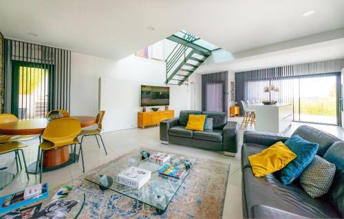 Allauch House | Stunning Home In Allauch