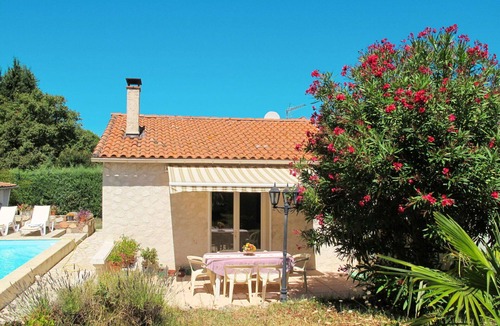 Saint-Paul-en-Foret House | Stunning private villa for 6 people with private pool, WIFI, TV and terrace