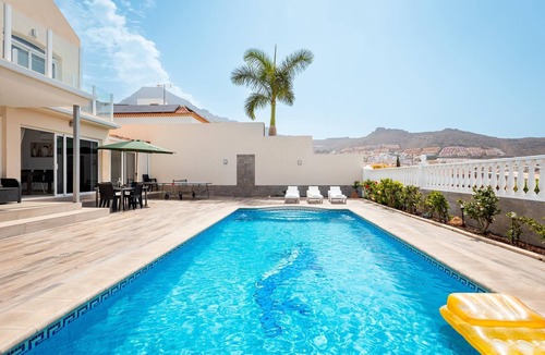 Costa Adeje Villa | Stunning Villa Mila in Madroñal, heated pool!