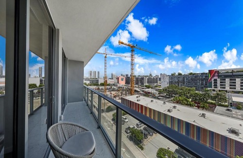 Wynwood Art District Apartment | Stylish Condo in Prime Location - Pool & Gym