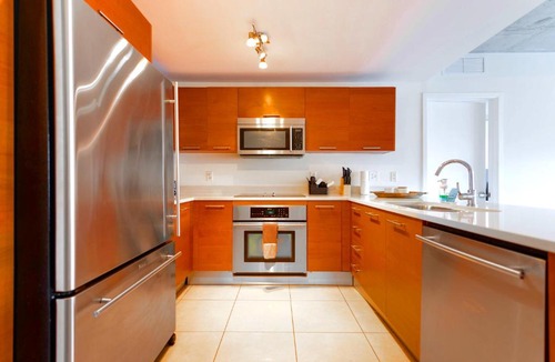 Midtown Apartment | Stylish Midtown Miami Condo - Pool & Prime Location