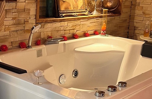 Barjols Ski Chalet | Suite Inoubliable with balneotherapy