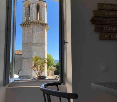 Le Luc Apartment | Suite Moulin de la Calade! Vue sur la Tour, Climatisation, Provence
