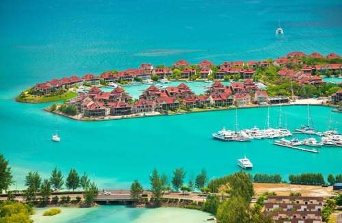 Mahe Island Boat Rental | Sun-Kissed Sailing Adventure in Isla de Mahe, Seychelles