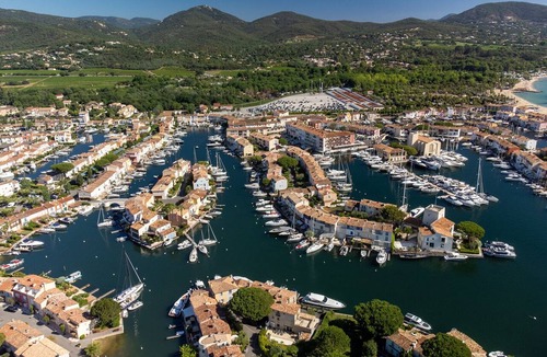 Port Grimaud Boat Rental | Sun-Kissed Sailing Adventure in Provence-Alpes-Côte d'Azur