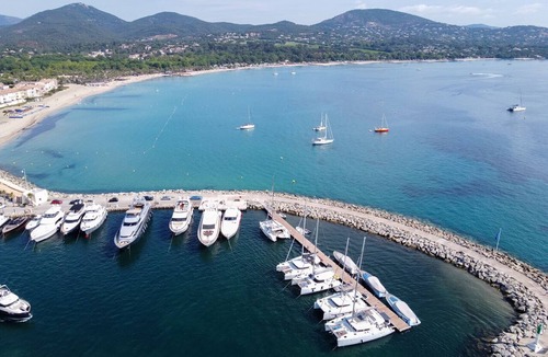 Port Grimaud Boat Rental | Sun-Kissed Sailing Adventure in Provence-Alpes-Côte d'Azur